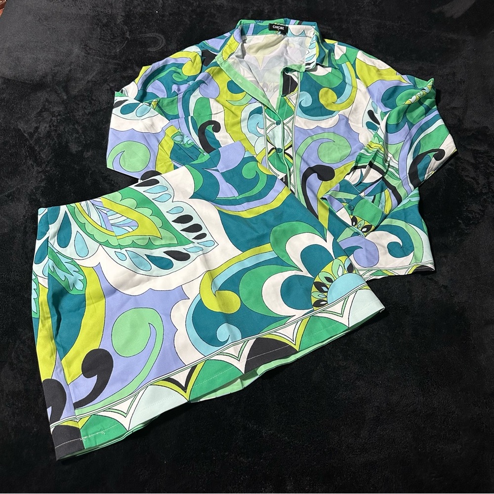Blouse & skirt suit